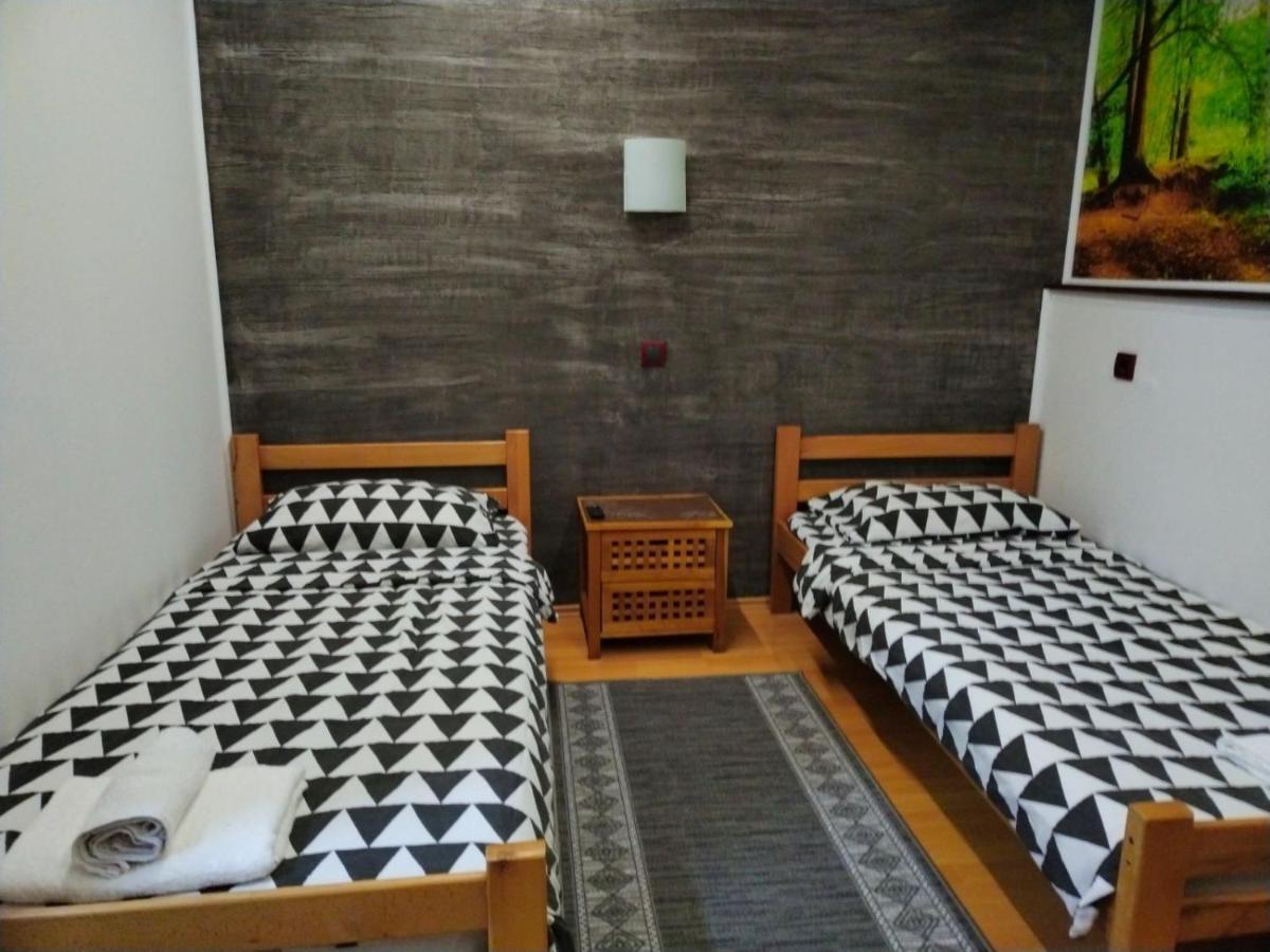 Fun Rooms Sobe Prenociste Borca Esterno foto