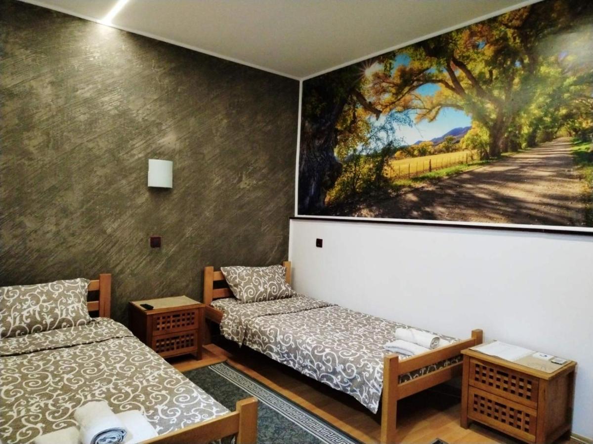 Fun Rooms Sobe Prenociste Borca Esterno foto