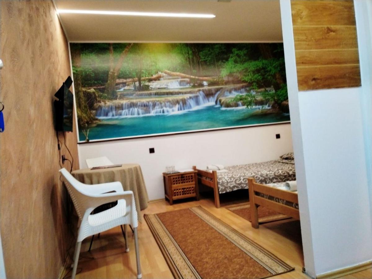Fun Rooms Sobe Prenociste Borca Esterno foto